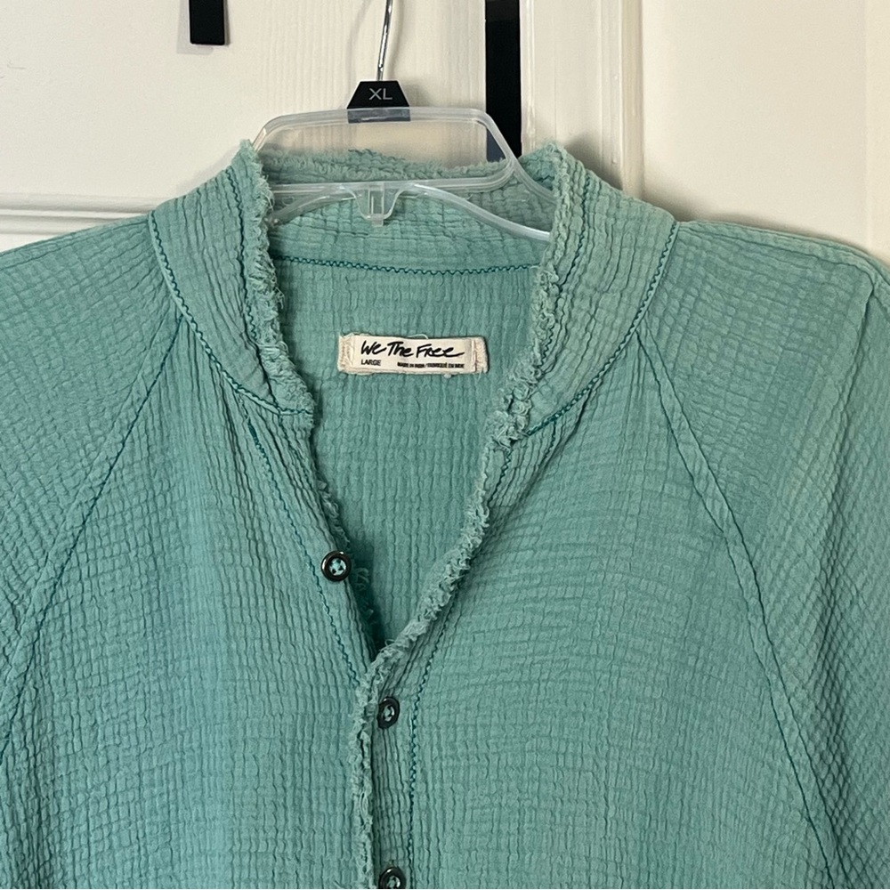 We The Free Daydream Button Down - Picture 3 of 10